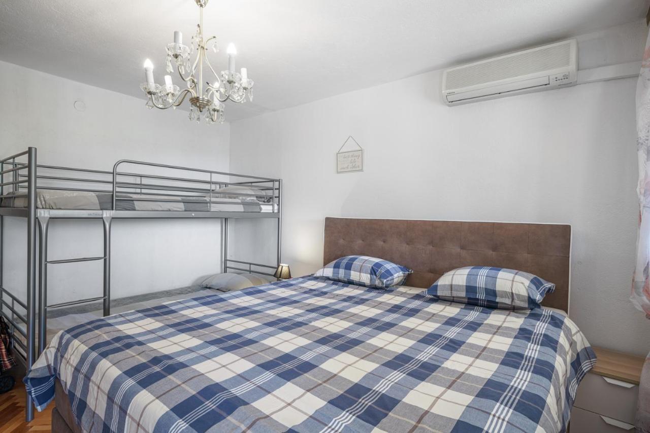 Apartments The Heart Of Croatia Пировац Екстериор снимка