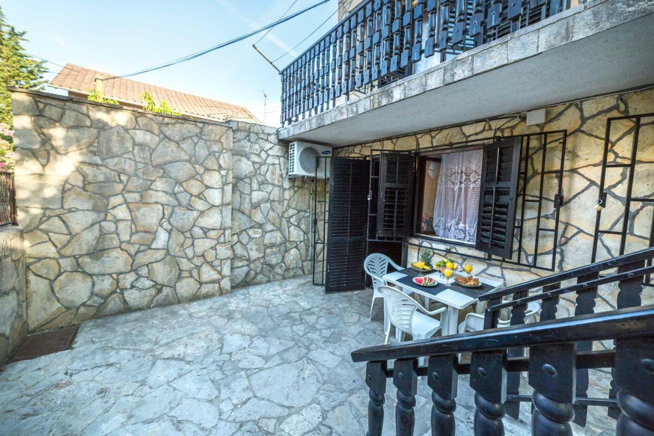 Apartments The Heart Of Croatia Пировац Екстериор снимка